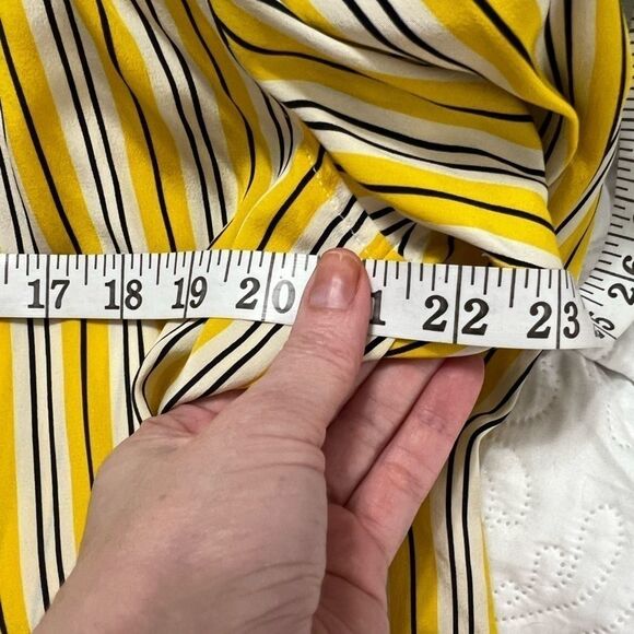 Austin Reed 100% silk yellow, white stripe long sleeve vintage 14 large button - Picture 9 of 12